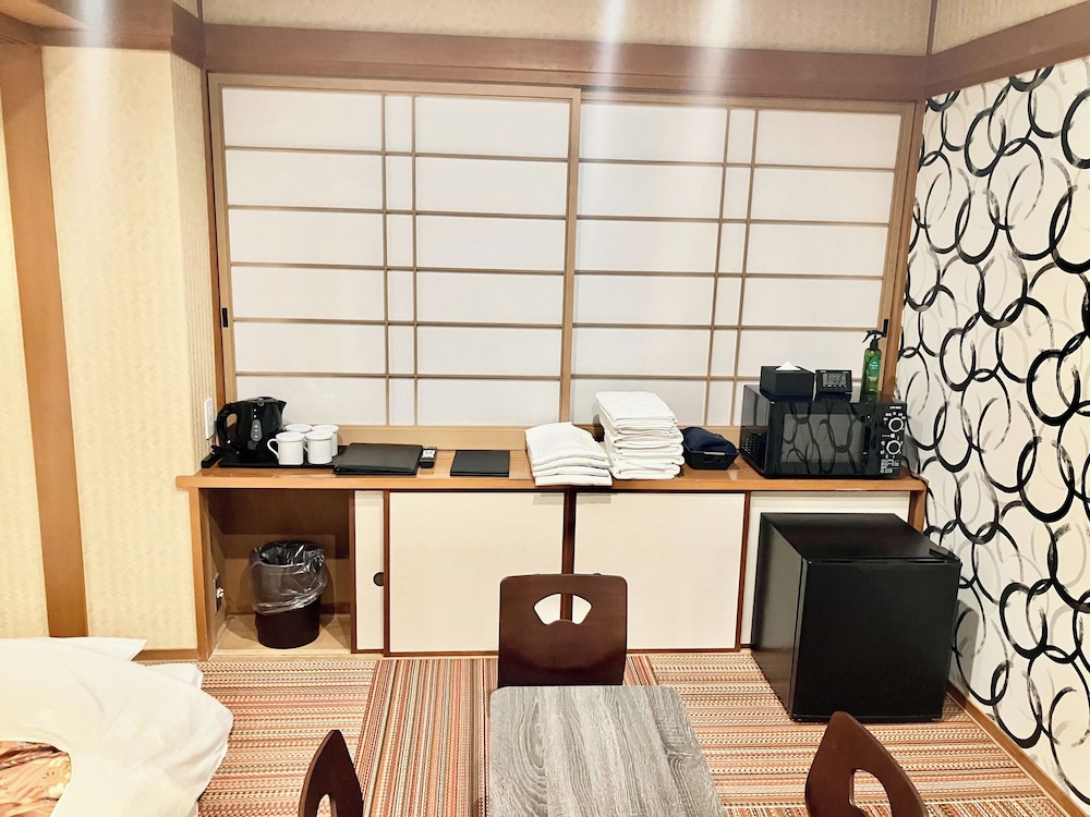 和室 喫煙可 客室6 | ホテルリブマックス BUDGET 伊予三島