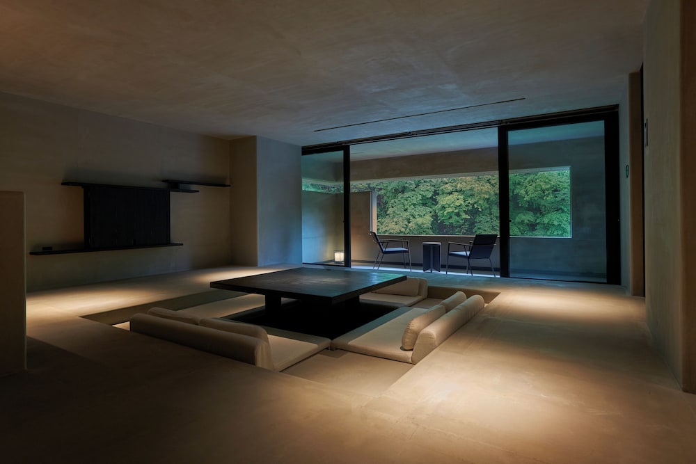 スイート 客室4 | 花紫