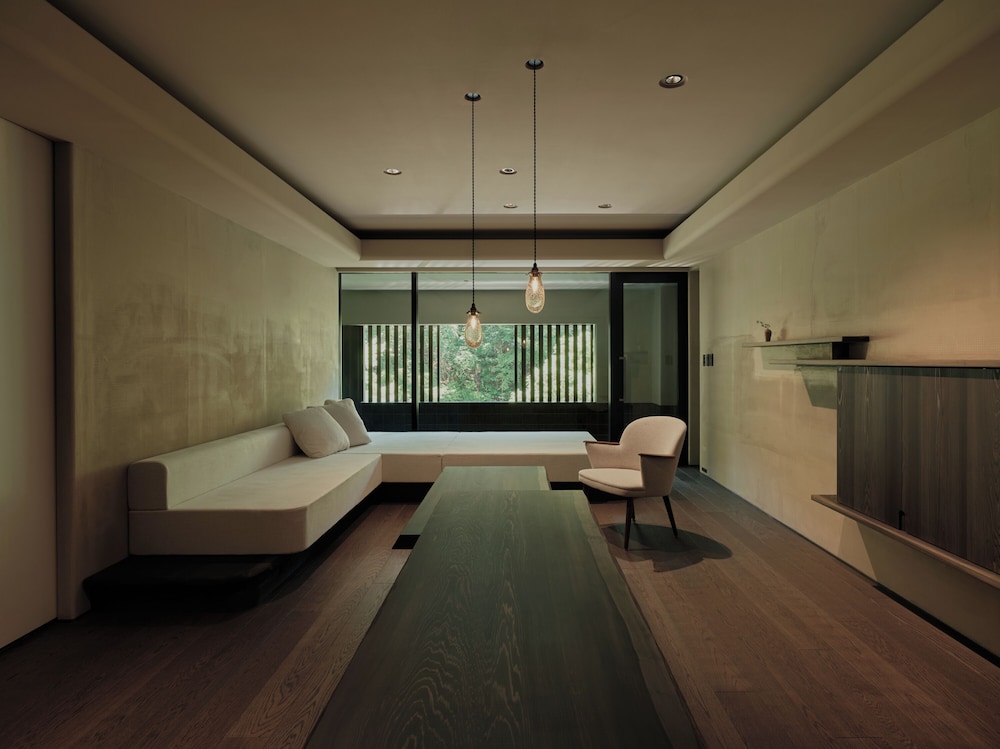 ジュニア スイート | 花紫