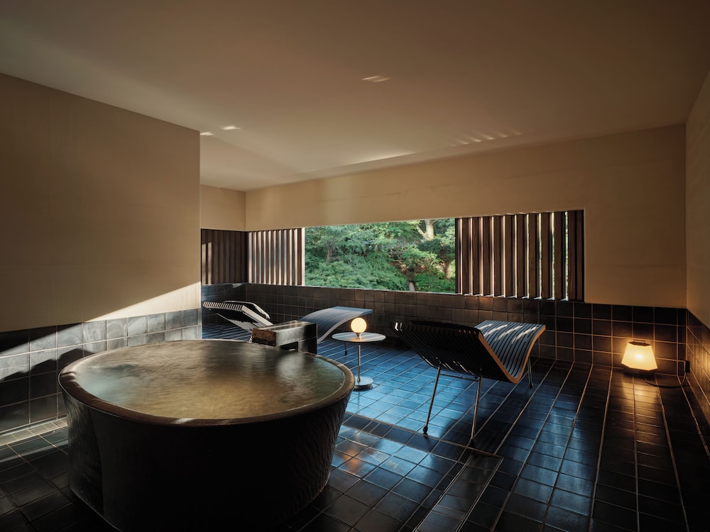 スイート 客室1 | 花紫