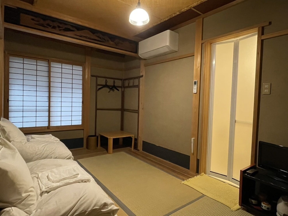 ツインルーム 専用バスルーム (2名) 禁煙 客室3 | なごみ旅館 悠
