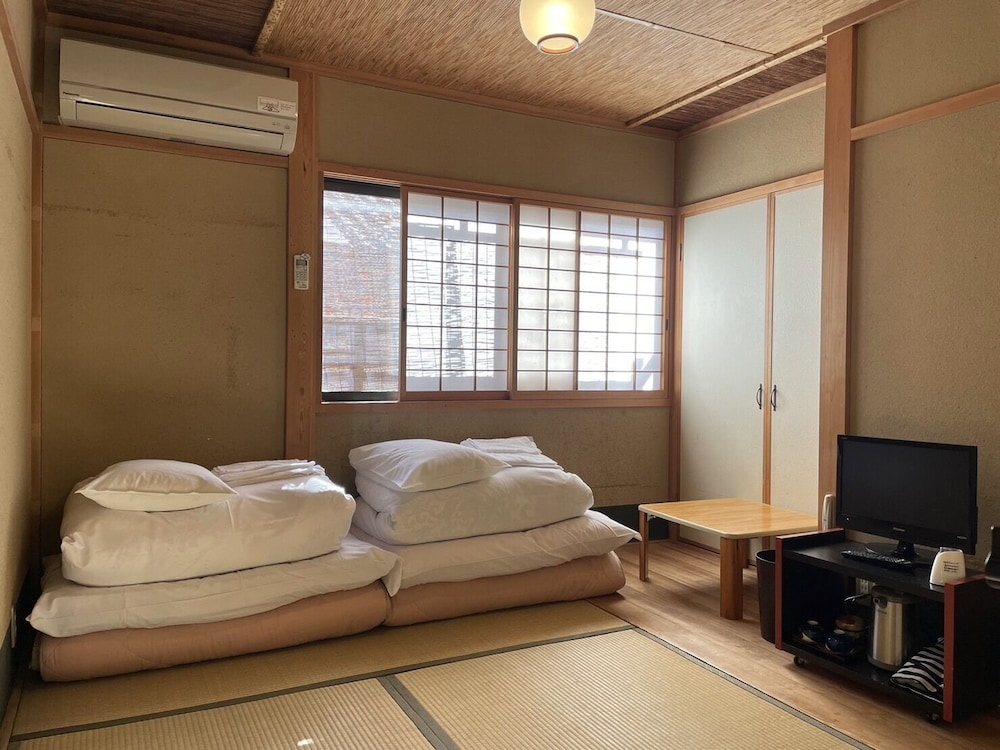 ツインルーム 専用バスルーム (2名) 禁煙 | なごみ旅館 悠