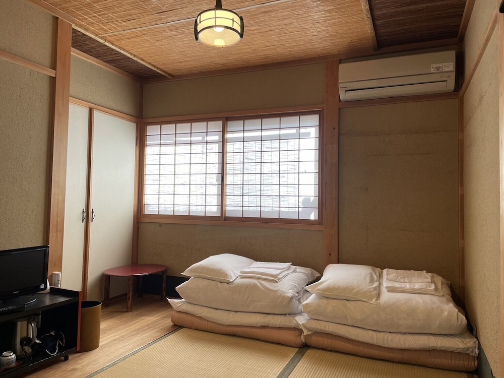 ツインルーム 専用バスルーム (2名) 禁煙 客室1 | なごみ旅館 悠
