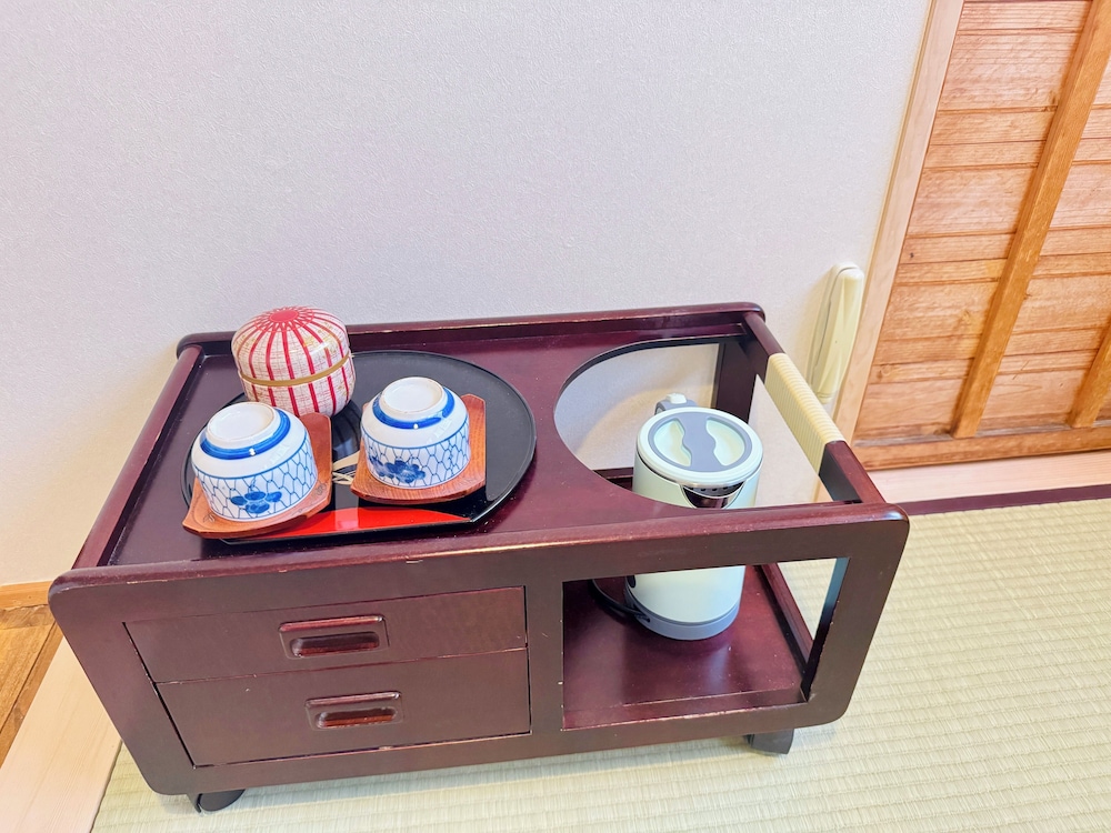 トリプルルーム 禁煙 共用バスルーム (1,2,3名) 客室1 | なごみ旅館 悠