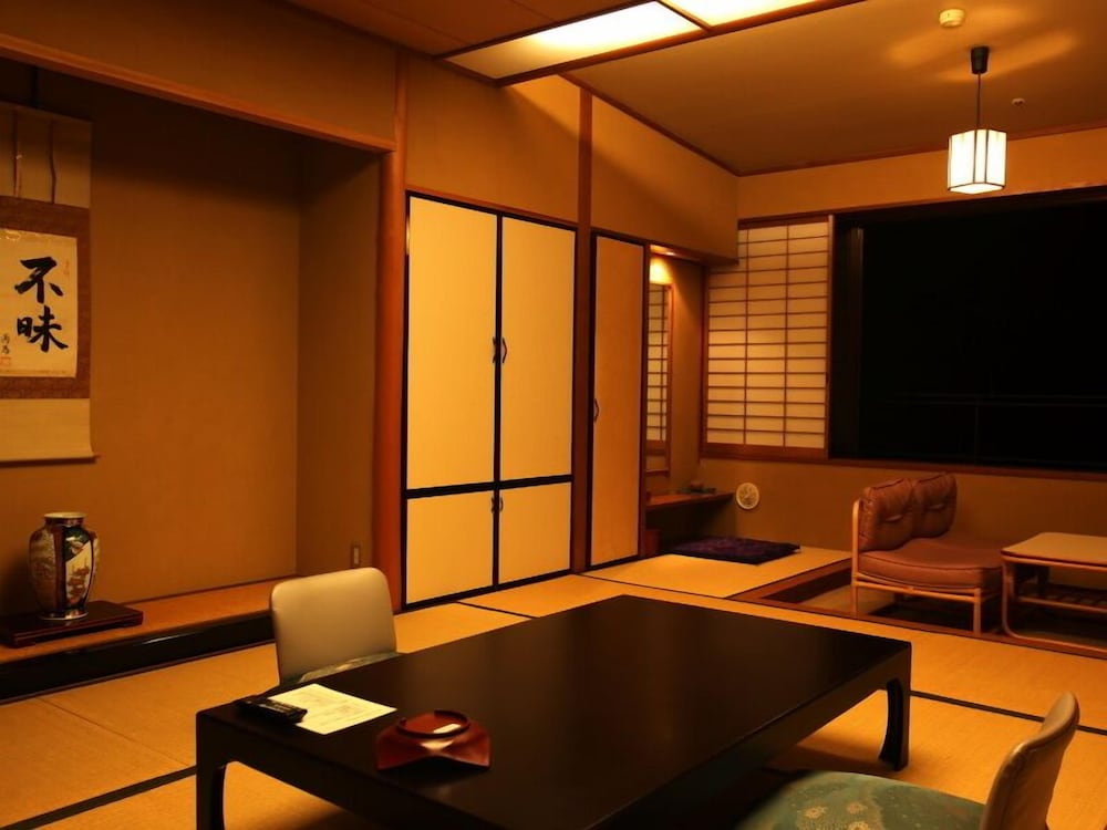 客室1 | 玉井別館