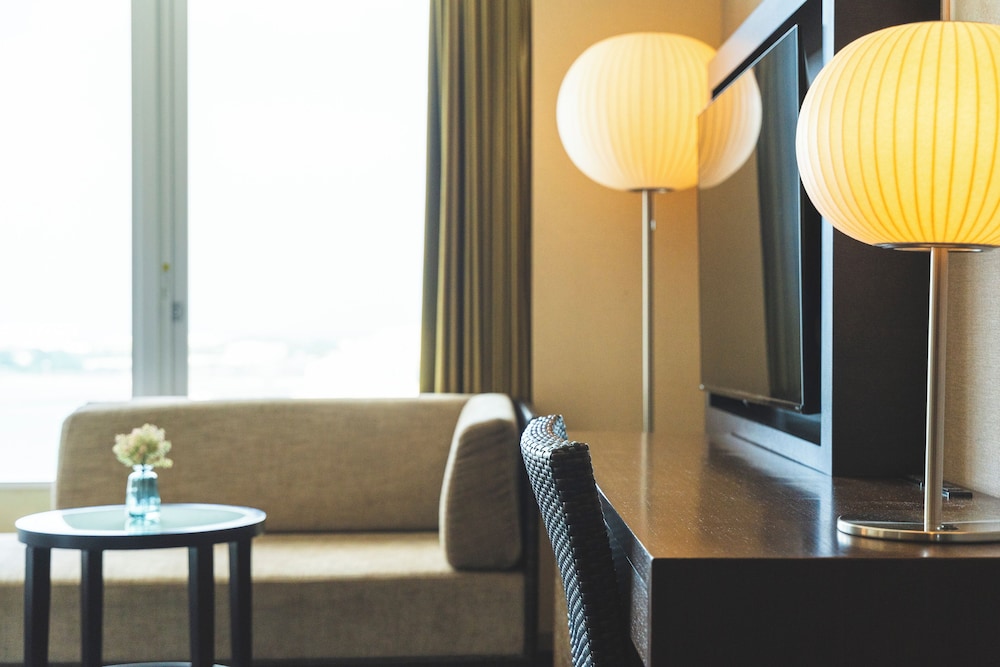 [2024リニューアル] プレミア ベイサイドツイン 1-2名 禁煙 客室3 | リーガロイヤルグラン沖縄