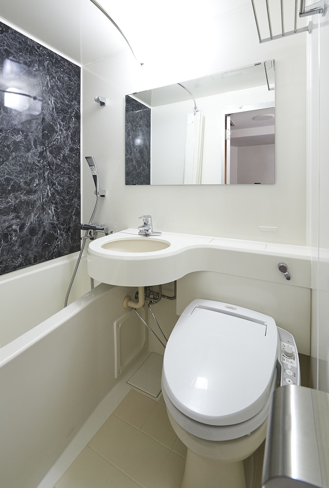 ラージ　ツインルーム バスルーム0 | ホテルコンソルト新大阪