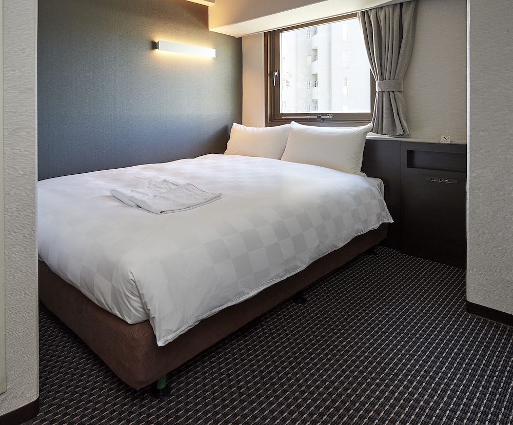 スタンダード ダブルルーム ダブルベッド 1 台 禁煙 | ホテルコンソルト新大阪