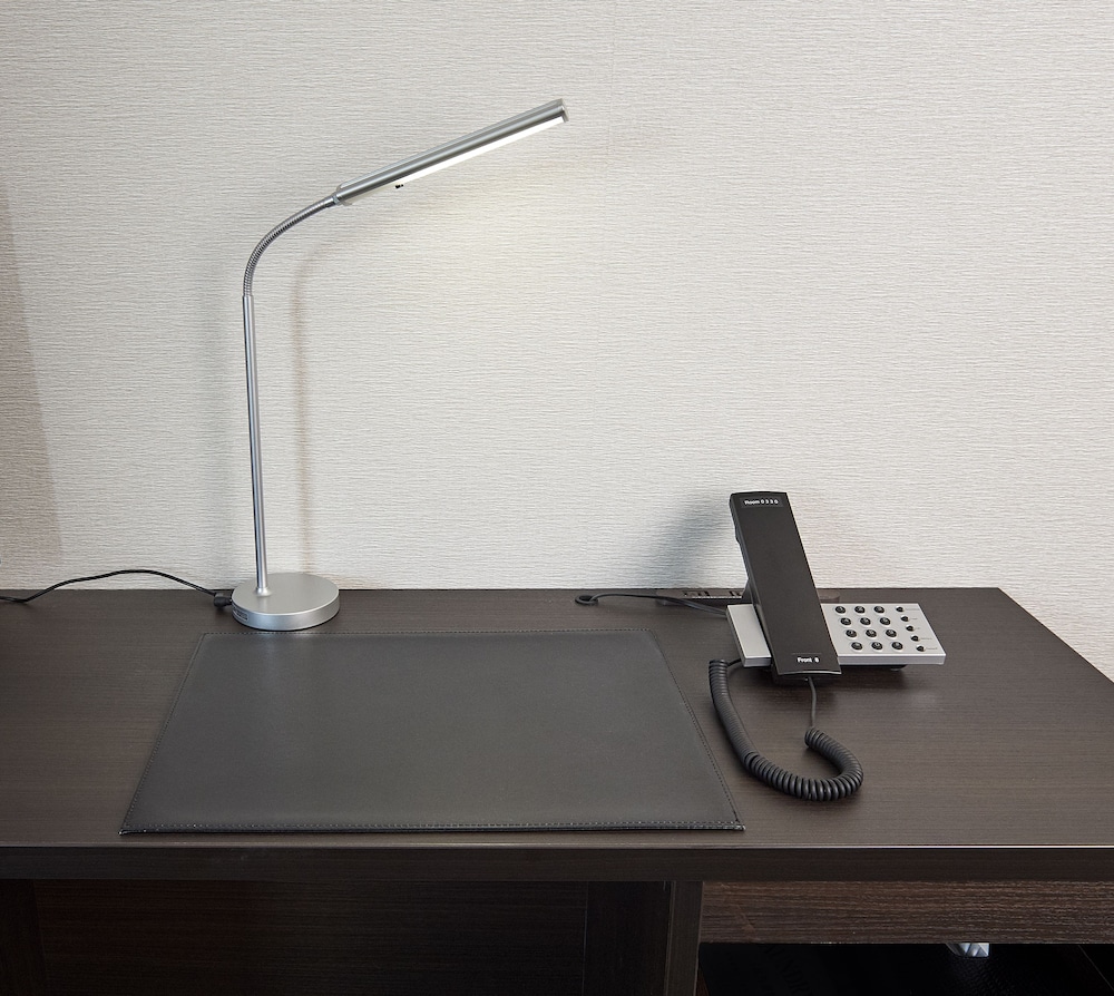 スタンダード ダブルルーム ダブルベッド 1 台 禁煙 客室の設備とサービス4 | ホテルコンソルト新大阪