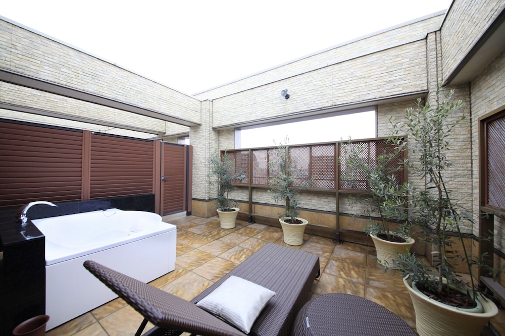 モナコスイート 1 ベッドルーム 喫煙可 バルコニー | ホテルココ・グラン北千住