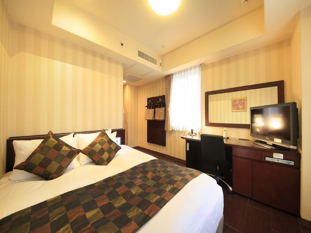 コーナールーム クイーンベッド1台 禁煙 | ホテルココ・グラン北千住