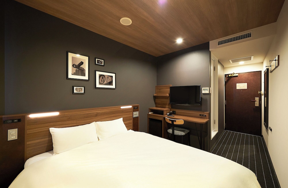[禁煙] コンフォートダブルルーム (クイーンベッド) | 相鉄フレッサイン日本橋茅場町