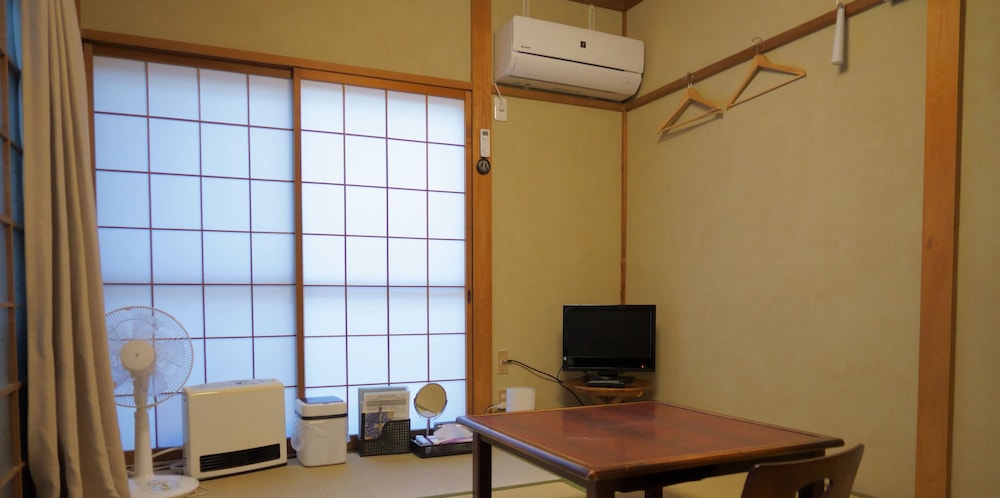 1階和室6畳 禁煙 | 旅宿 あたごや