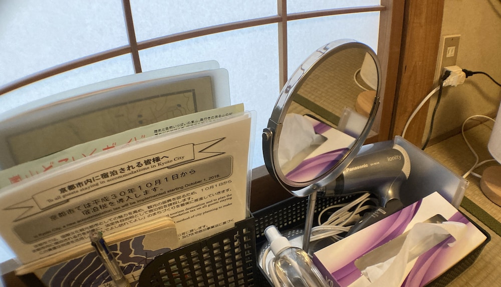 1階和室6畳 禁煙 客室1 | 旅宿 あたごや