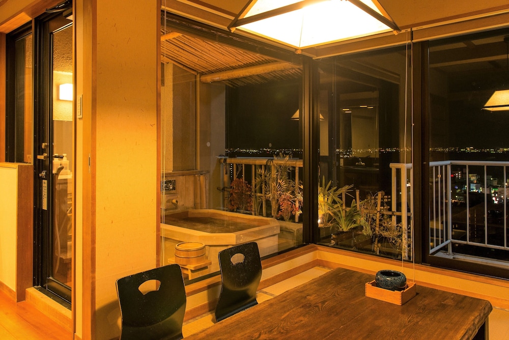 里山和洋室(露天風呂付) 部屋からの景観0 | 里湯昔話 雄山荘