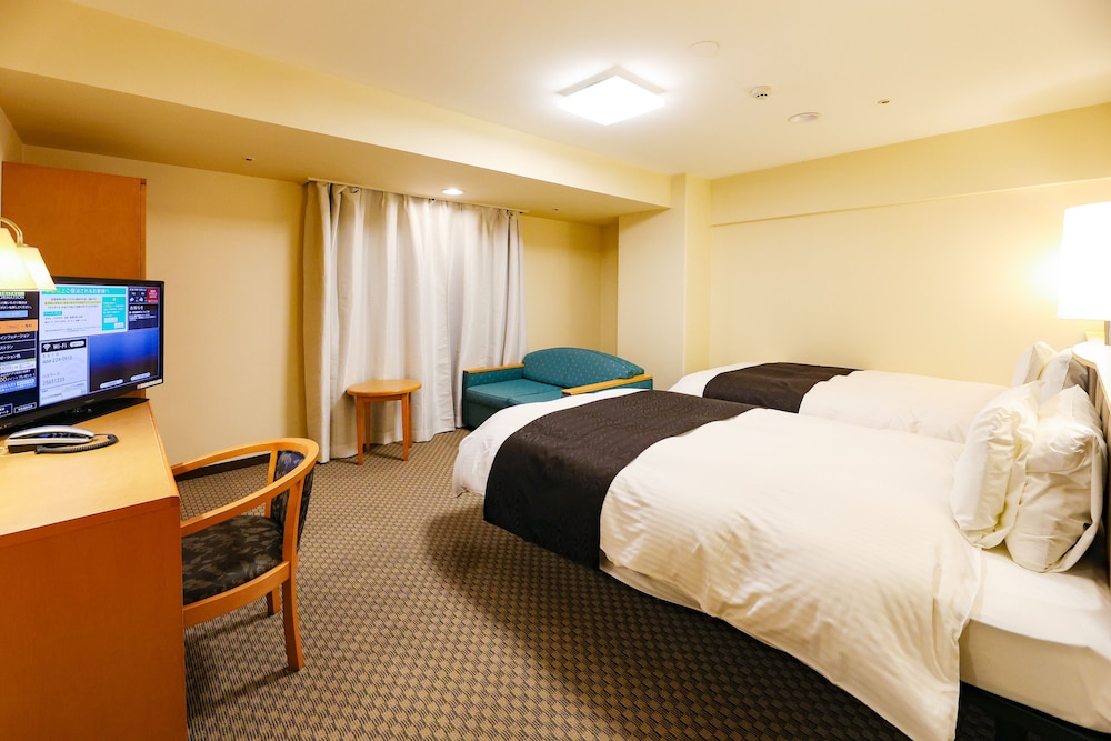 デラックス ツインルーム シングルベッド 2 台 喫煙可 | アパホテル〈帯広駅前〉