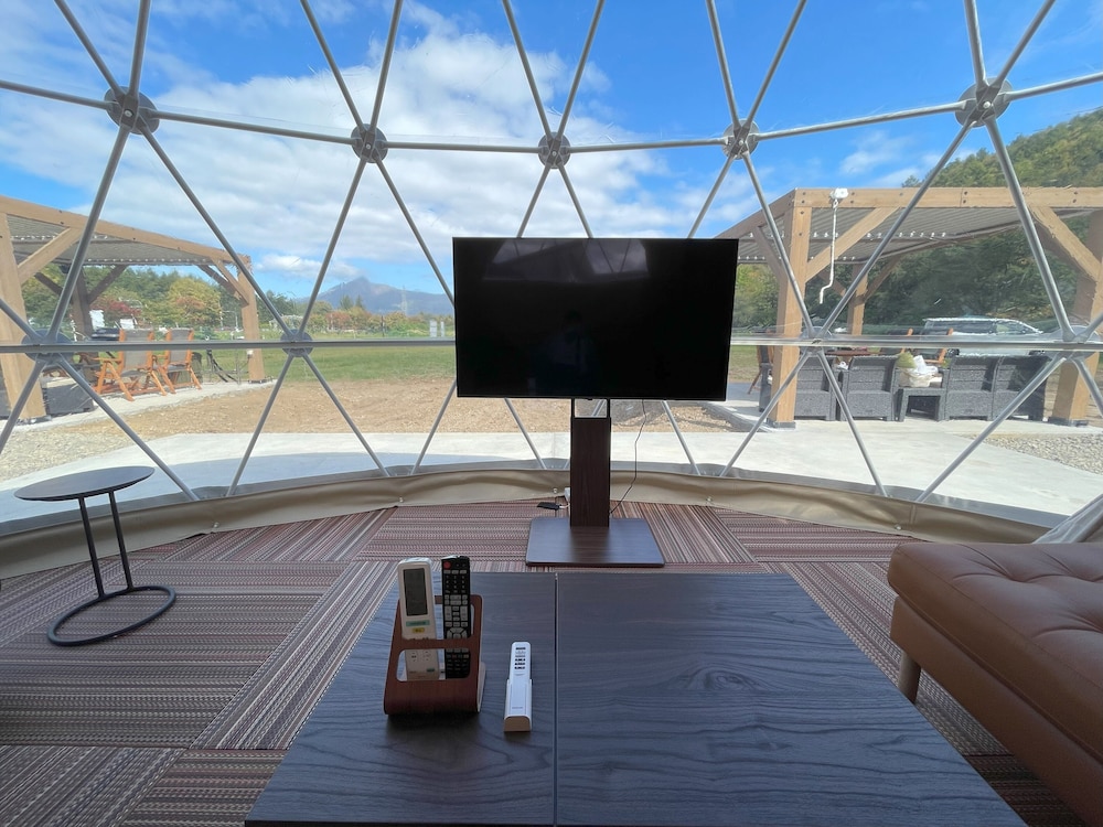 [グランピングルーム] 和洋室 38平米 DOG同伴OK [共用バス＆トイレ] 禁煙 部屋からの景観0 | リブマックスリゾート函館　グリーンピア大沼