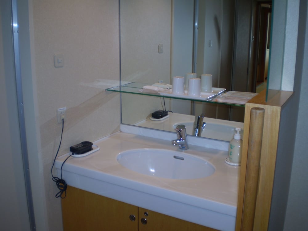 [洋モダン洋室] 喫煙 バスルームのシンク0 | リブマックスリゾート函館　グリーンピア大沼