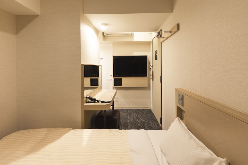 デラックスダブルルーム 禁煙 別館 客室1 | 相鉄フレッサイン新橋日比谷口