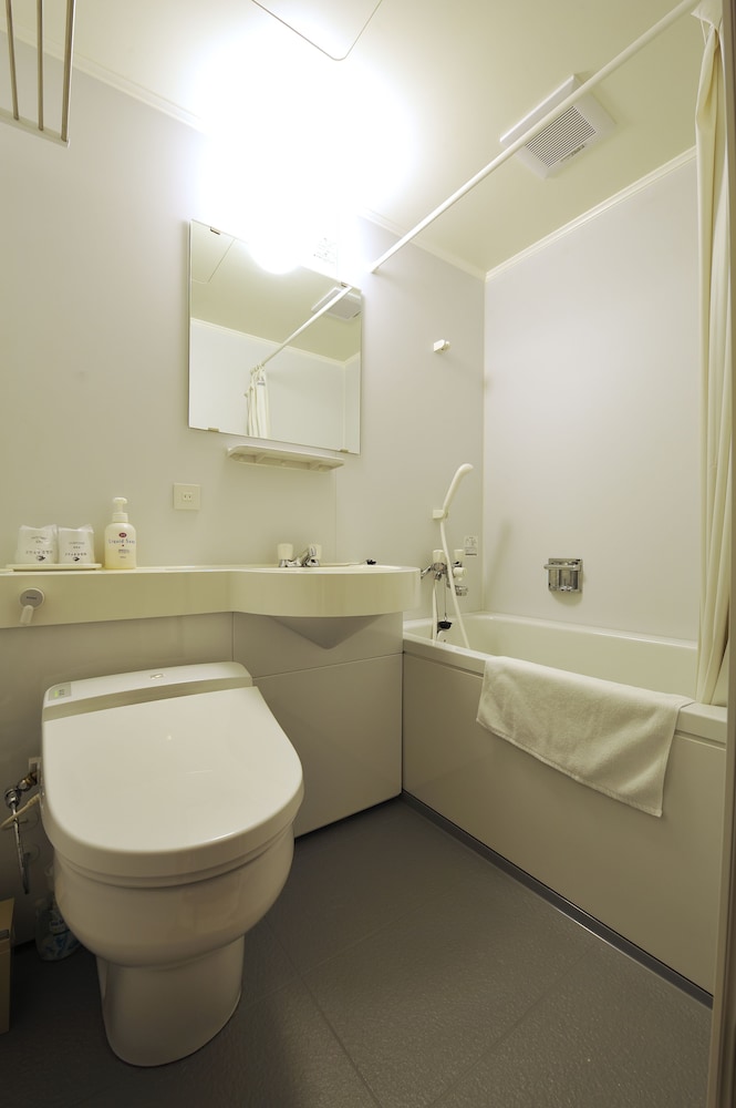 和モダン　バストイレ付　6畳 バスルーム0 | 穂高荘 山の庵