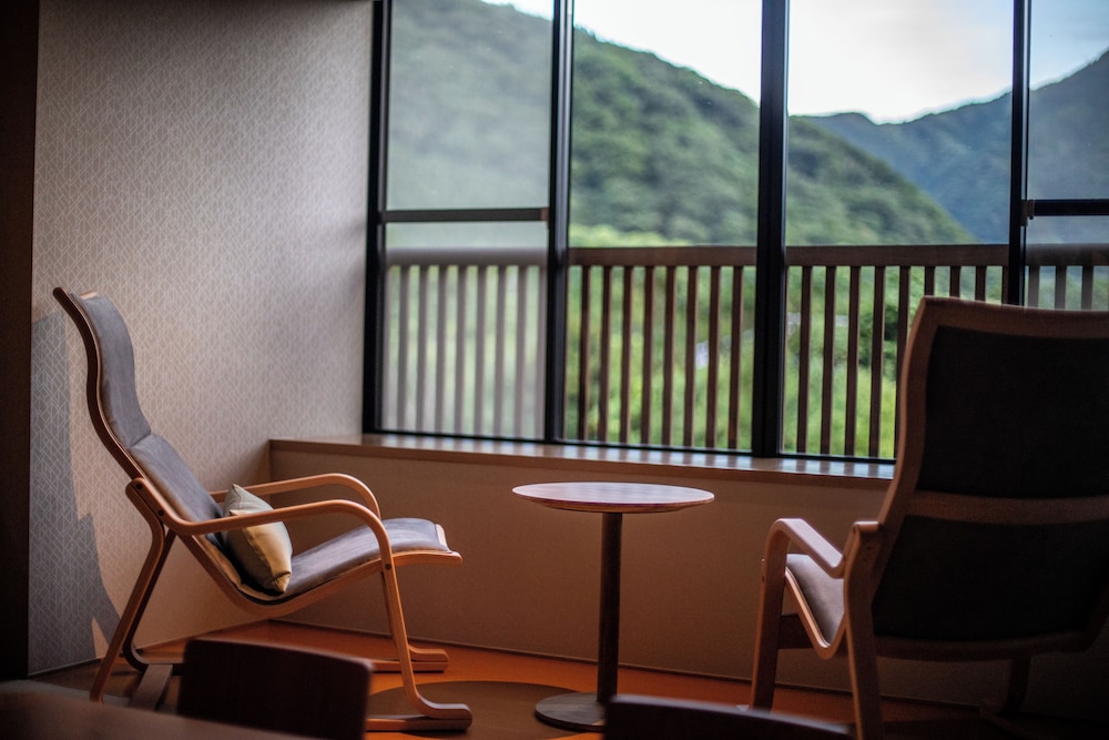 本館特別スイート温泉付き 紫翠 禁煙 客室2 | 御宿 一禅