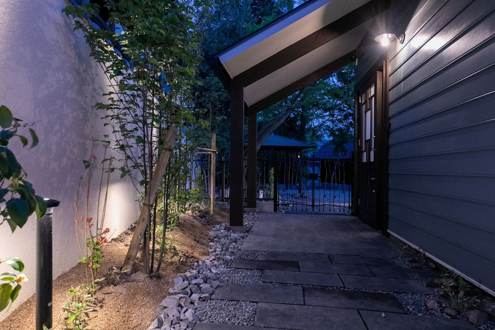 庭付きヴィラ - 離れ 客室18 | 御宿 一禅