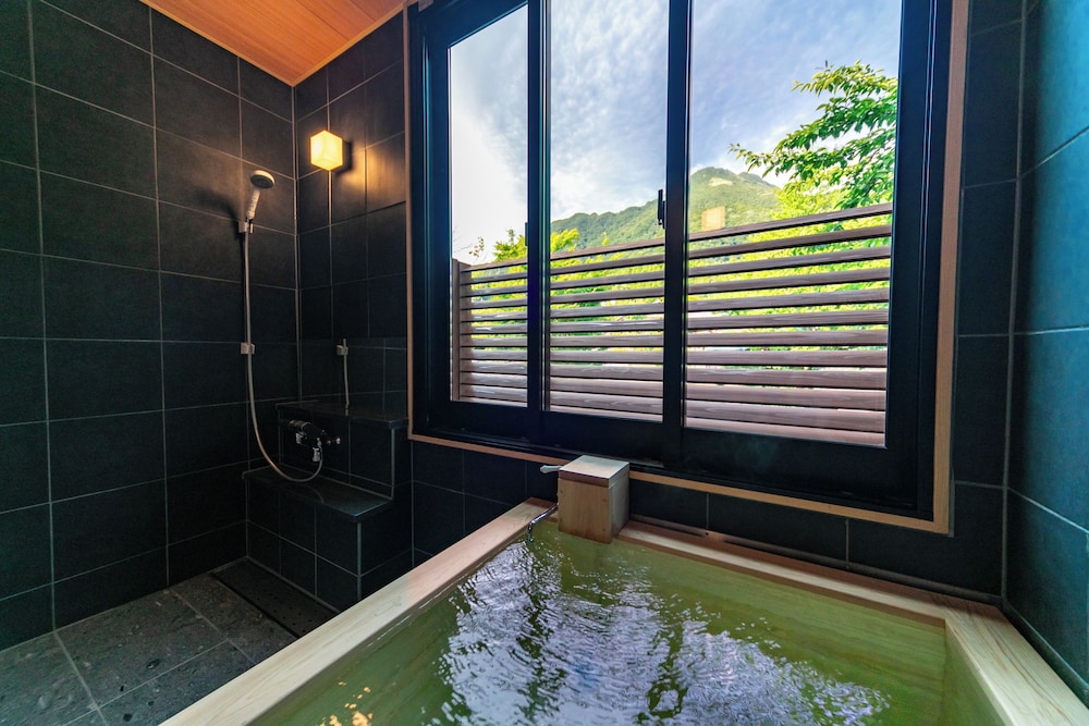 本館特別スイート温泉付き 紫翠 禁煙 客室9 | 御宿 一禅