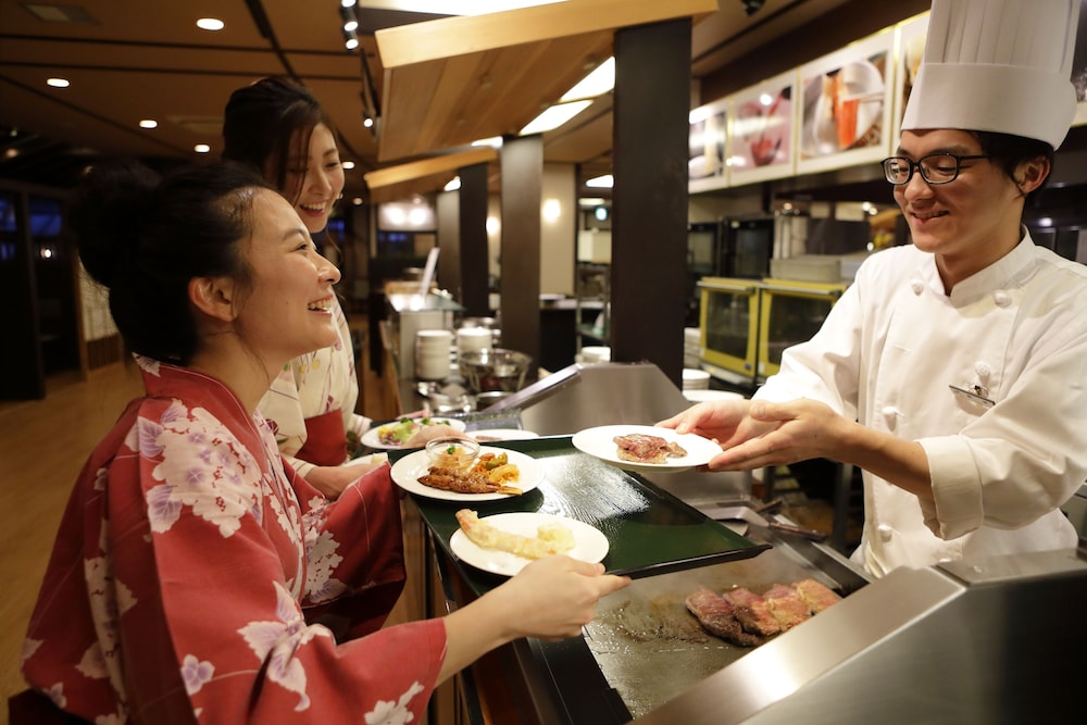 スタンダードツインルーム 2食付き(朝食・夕食) 禁煙 客室4 | 箱根湯本温泉 天成園