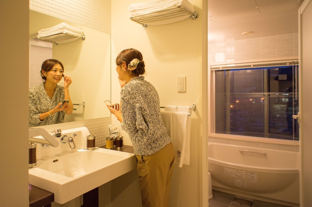 4人部屋 喫煙 バスルーム0 | Hakodate 男爵倶楽部 Hotel & Resorts