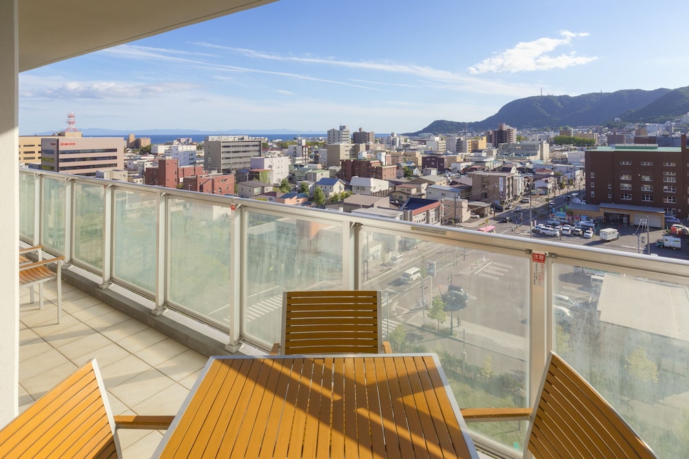 オーシャンスイート1002 喫煙 バルコニーからの眺望0 | Hakodate 男爵倶楽部 Hotel & Resorts