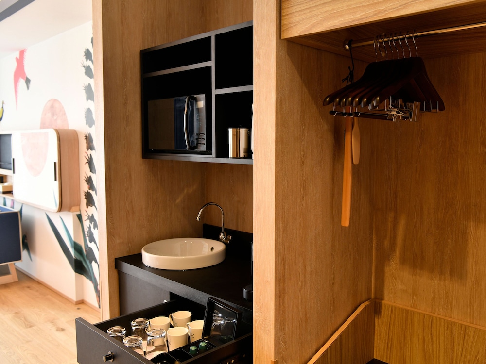 ファミリールーム＜キッズタイプ＞ 客室2 | フサキビーチリゾート ホテル＆ヴィラズ