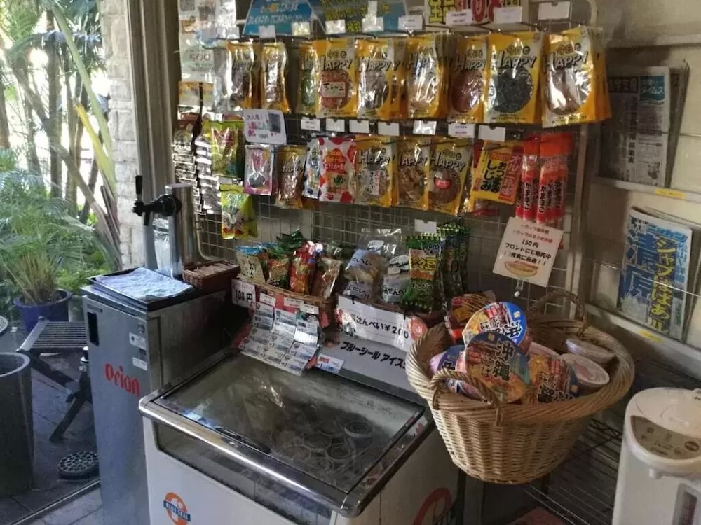 ギフト ショップ1 | ホテルグランビュー沖縄