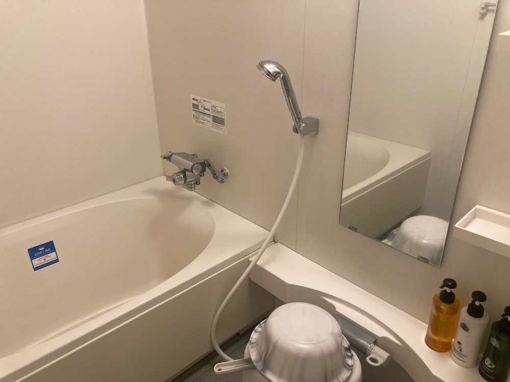 ダブルルーム 禁煙 バスルーム0 | アパホテル〈札幌すすきの駅西〉