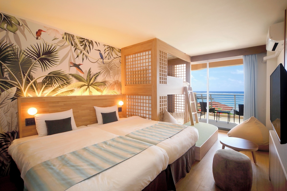 本館　スタンダードツイン+2段ベッド　禁煙 客室2 | ホテル ブリーズベイ マリーナ