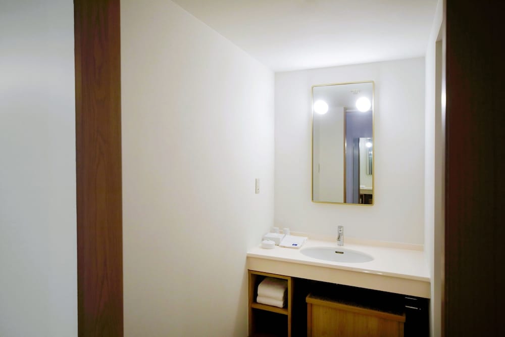 本館 デラックスツイン バスルーム0 | ホテル ブリーズベイ マリーナ