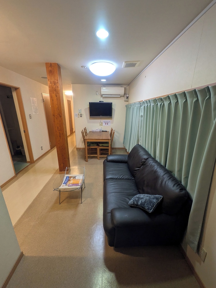 ツインルーム 禁煙 (Bunk bed, 共用バスルーム) 客室4 | ホテル明月