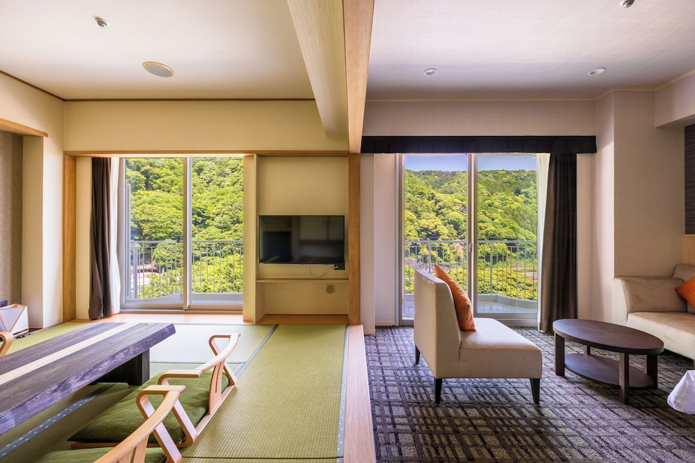 [リニューアル客室] 本館 和洋室Bタイプ 禁煙 客室5 | 湯本富士屋ホテル