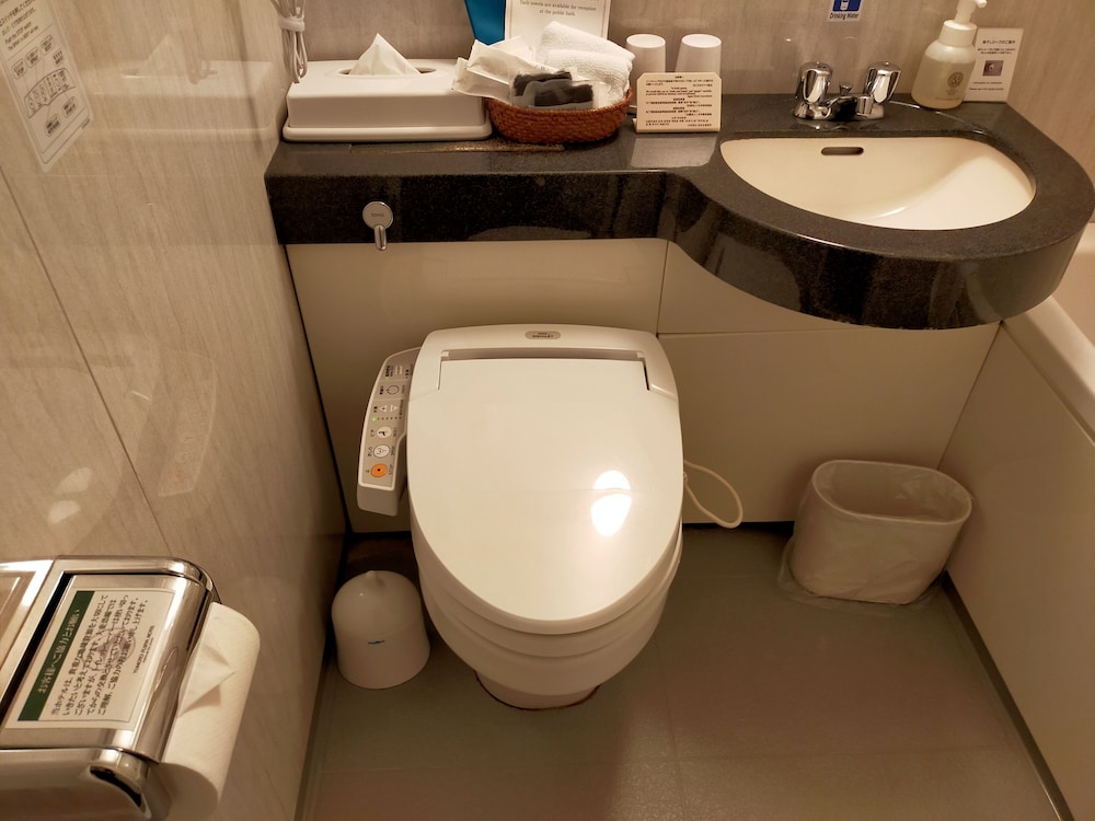 ツインルーム 禁煙 館おまかせ (眺望なし) 客室2 | 湯本富士屋ホテル