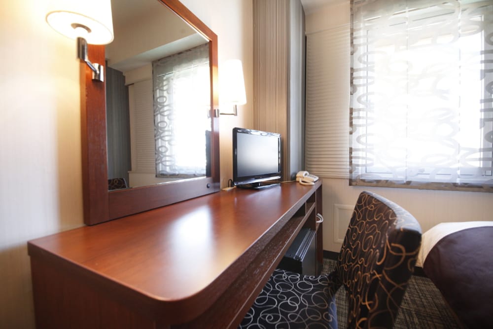 プチセミダブルルーム 禁煙 (ベッド幅100cm) 客室3 | セントラルホテル