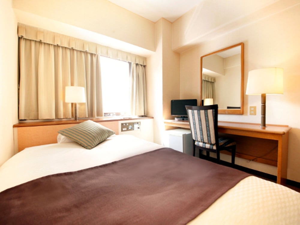 プチセミダブルルーム 禁煙 (ベッド幅100cm) 客室1 | セントラルホテル
