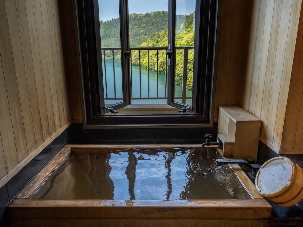 半露天風呂付客室若草(禁煙) | 雲仙 東園