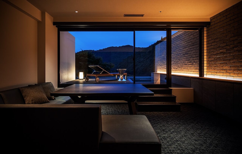 露天風呂付客室茉莉花(禁煙) | 雲仙 東園