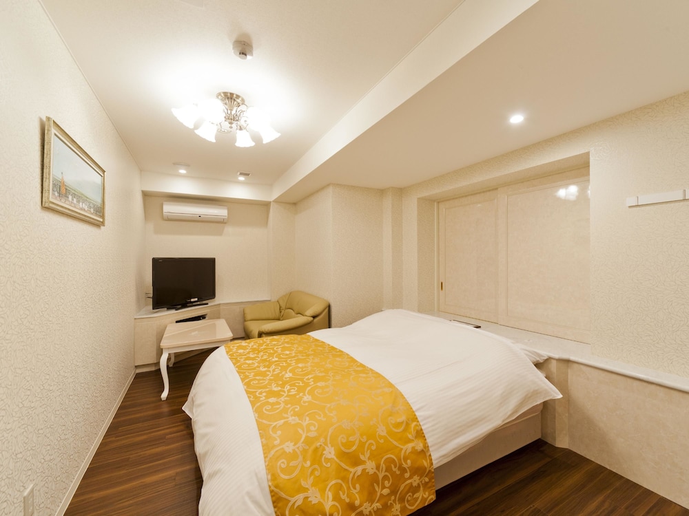 スタンダード ルーム クイーンベッド 1 台 (Couples Hotel) 客室3 | ホテル ファインアロマ天王寺