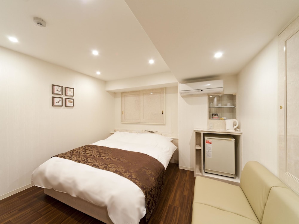 スタンダード ダブルルーム ダブルベッド 1 台 (Couples Hotel) 客室4 | ホテル ファインアロマ天王寺