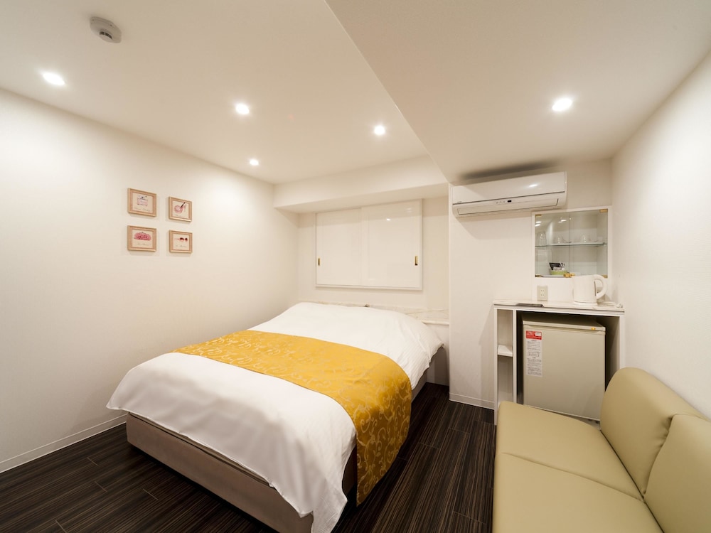 スタンダード ダブルルーム ダブルベッド 1 台 (Couples Hotel) 客室2 | ホテル ファインアロマ天王寺