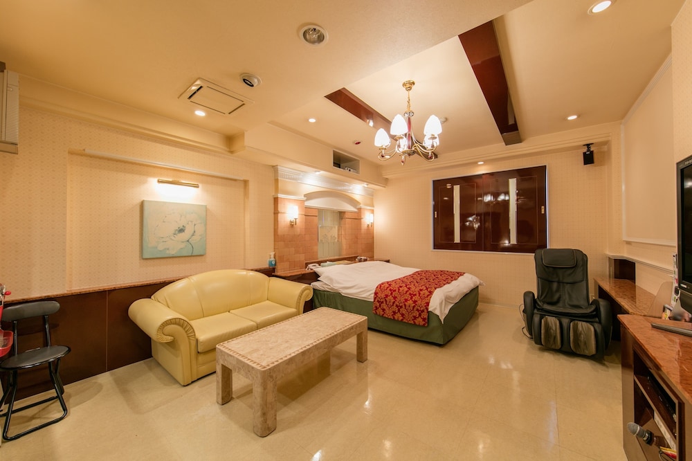 スタンダード ルーム キングベッド 1 台 (Couples Hotel) 客室5 | ホテル ファイン津