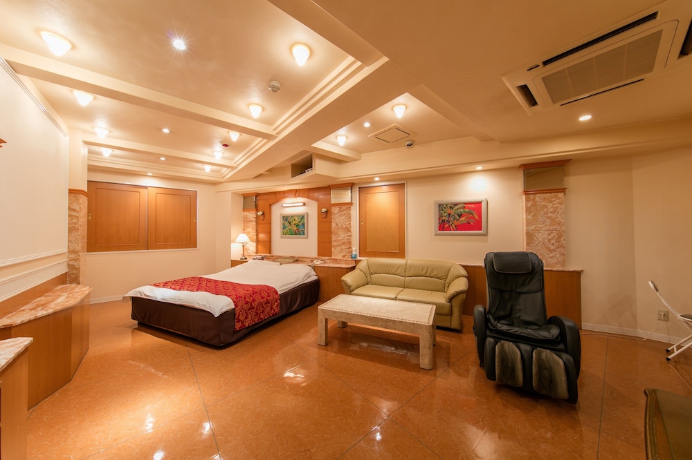 スタンダード ルーム キングベッド 1 台 (Couples Hotel) 客室4 | ホテル ファイン津