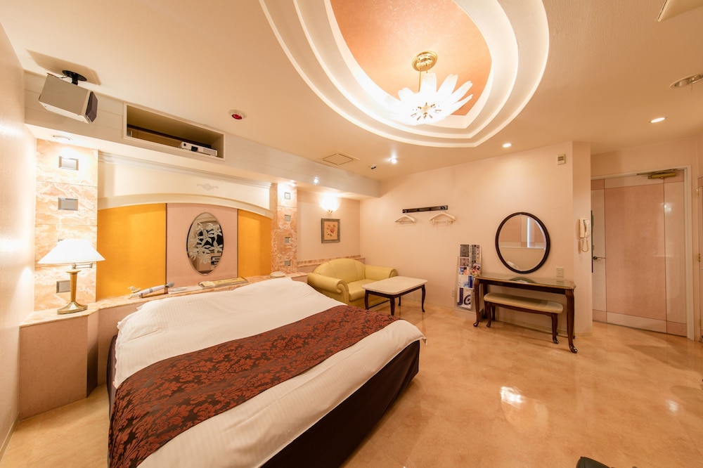 スタンダード ルーム キングベッド 1 台 (Couples Hotel) 客室3 | ホテル ファイン津