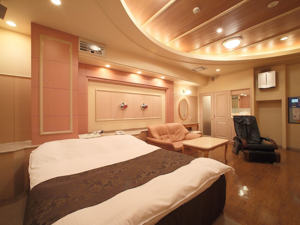 スタンダード ルーム キングベッド 1 台 (Couples Hotel) | ホテルファインガーデン豊中 (伊丹空港)
