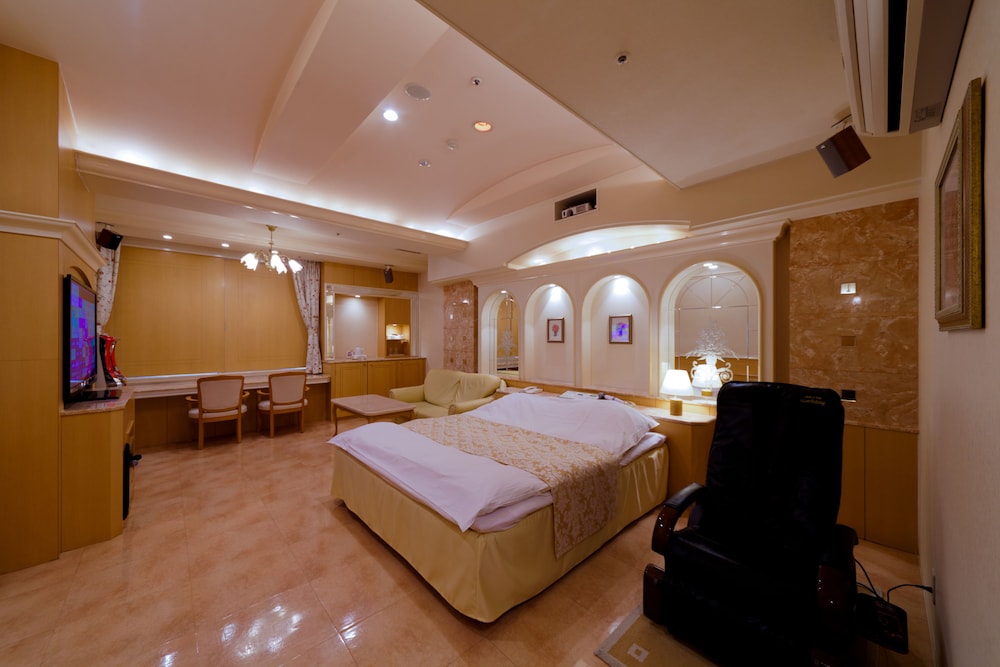 スタンダード ルーム キングベッド 1 台 (Couples Hotel) 客室3 | ホテルファインガーデン豊中 (伊丹空港)
